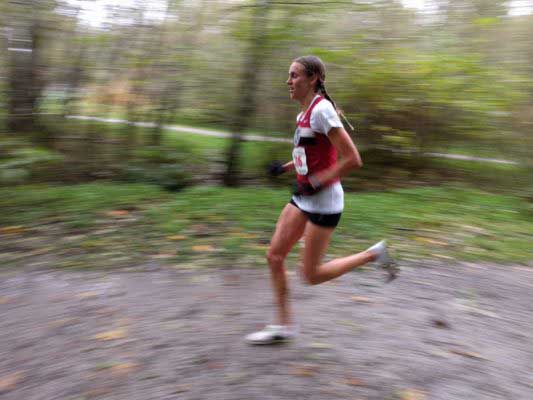 Julia Webb at mile 6.